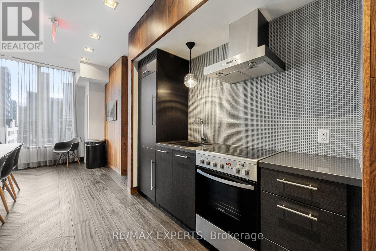 802 - 435 Richmond Street W, Toronto (Waterfront Communities), Ontario  M5V 0N3 - Photo 32 - C12217718
