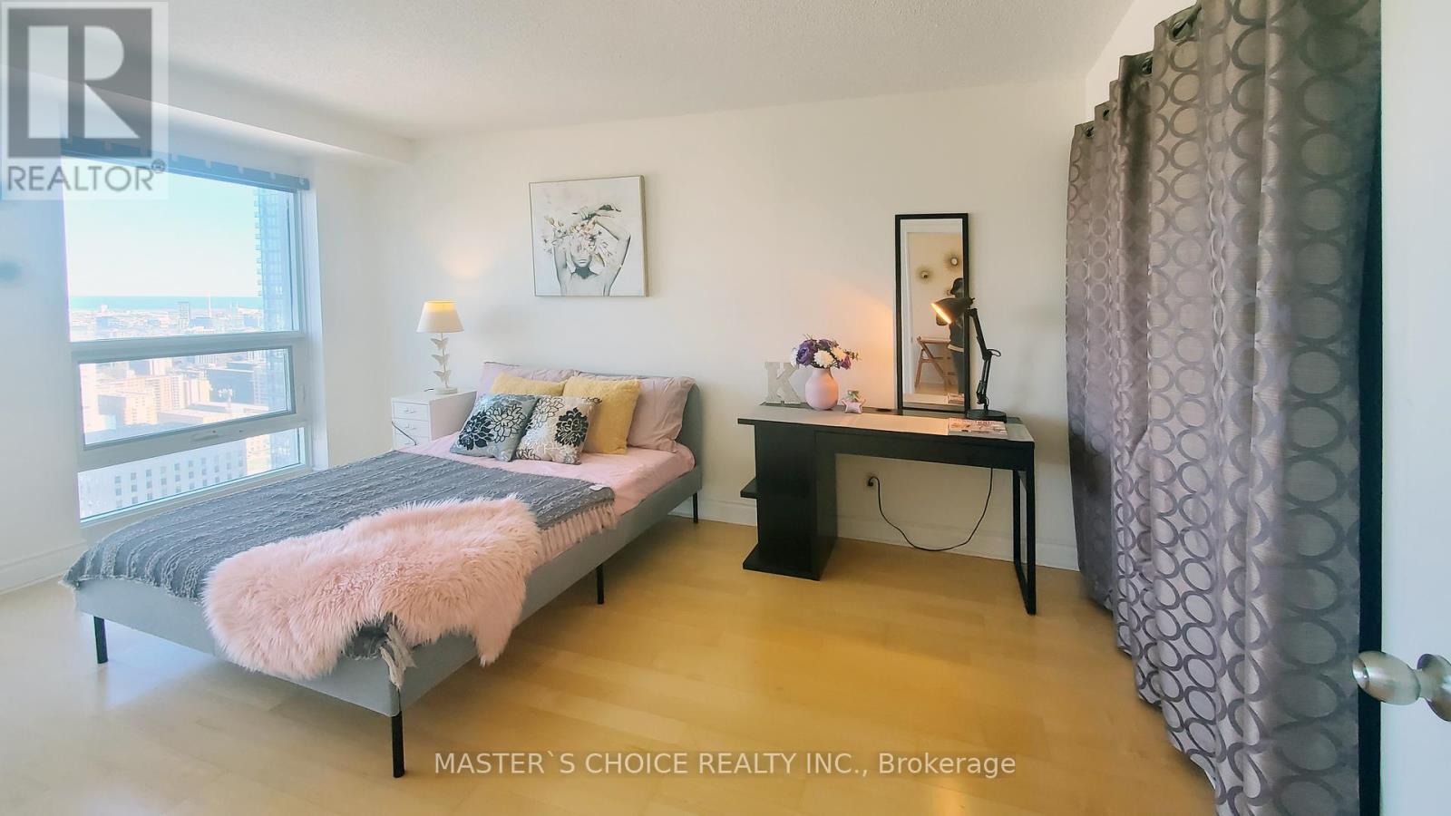 4204 - 763 Bay Street E, Toronto, Ontario  M5G 2R3 - Photo 5 - C12217761