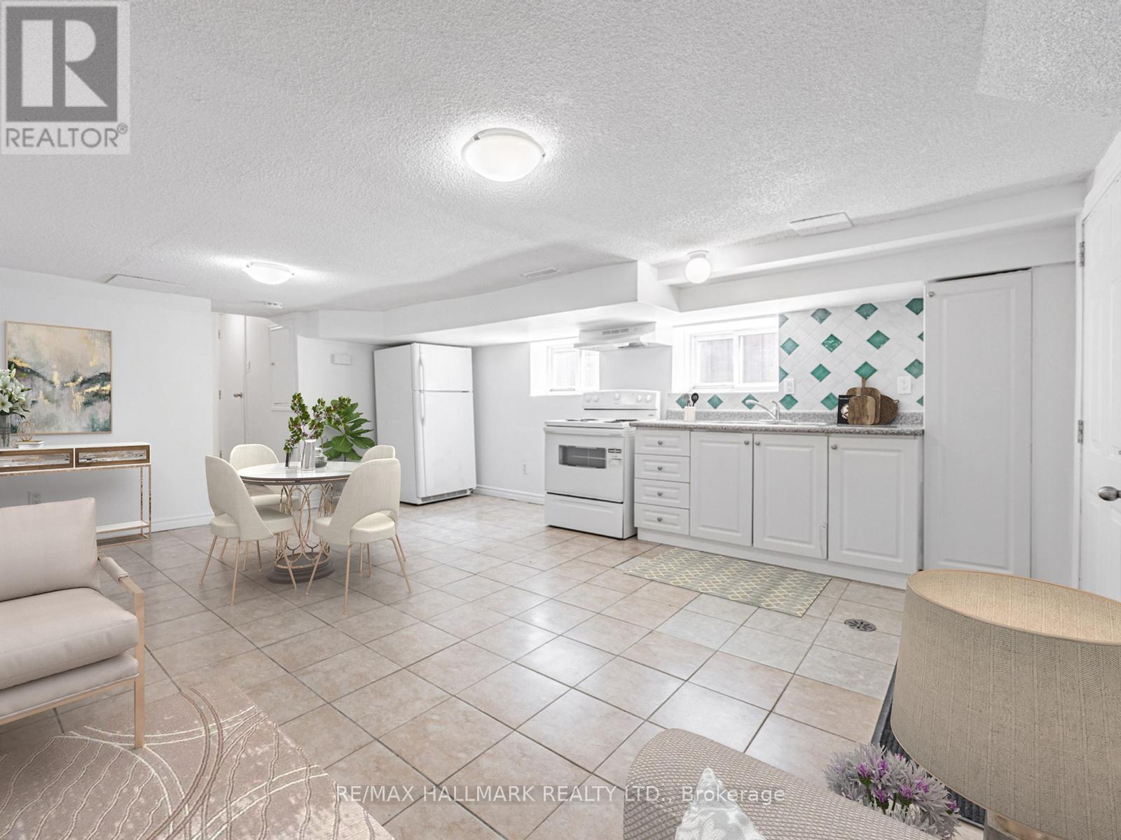 8 Redwood Avenue, Toronto (Greenwood-Coxwell), Ontario  M4L 2S6 - Photo 13 - E12217666