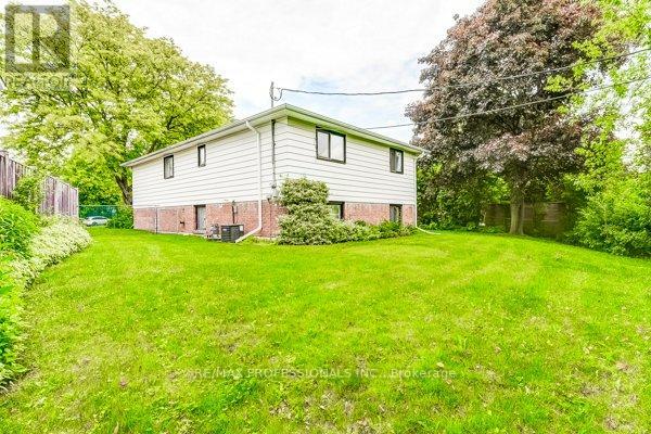 11 Shadbolt Court, Markham (Unionville), Ontario  L3R 1X3 - Photo 42 - N12217658
