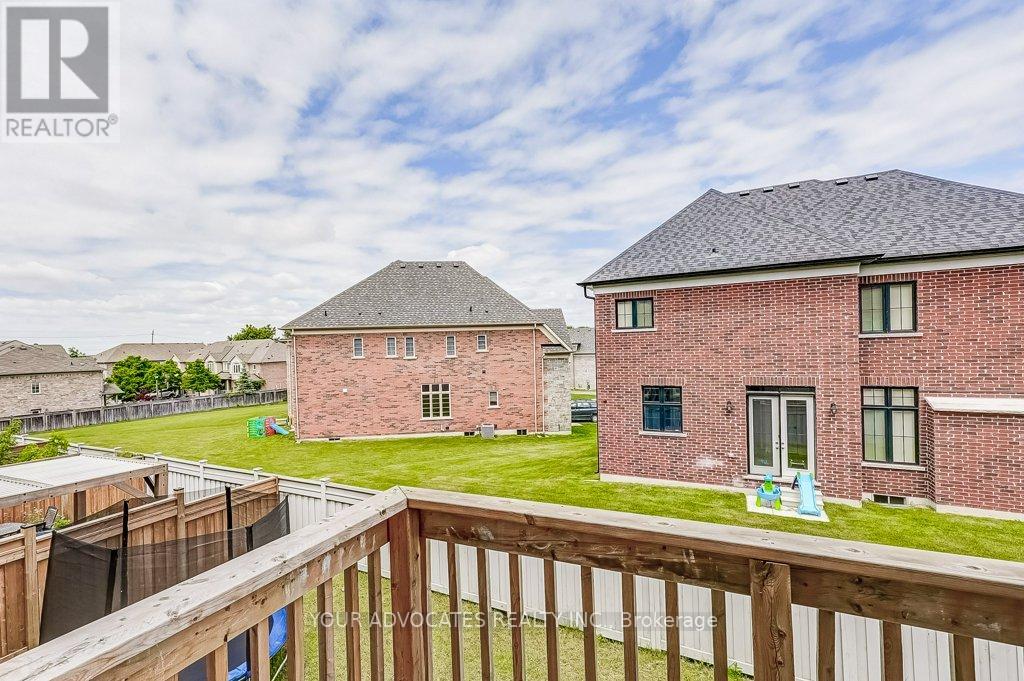 60 Drizzel Crescent, Richmond Hill (Oak Ridges), Ontario  L4E 1G8 - Photo 12 - N12217671