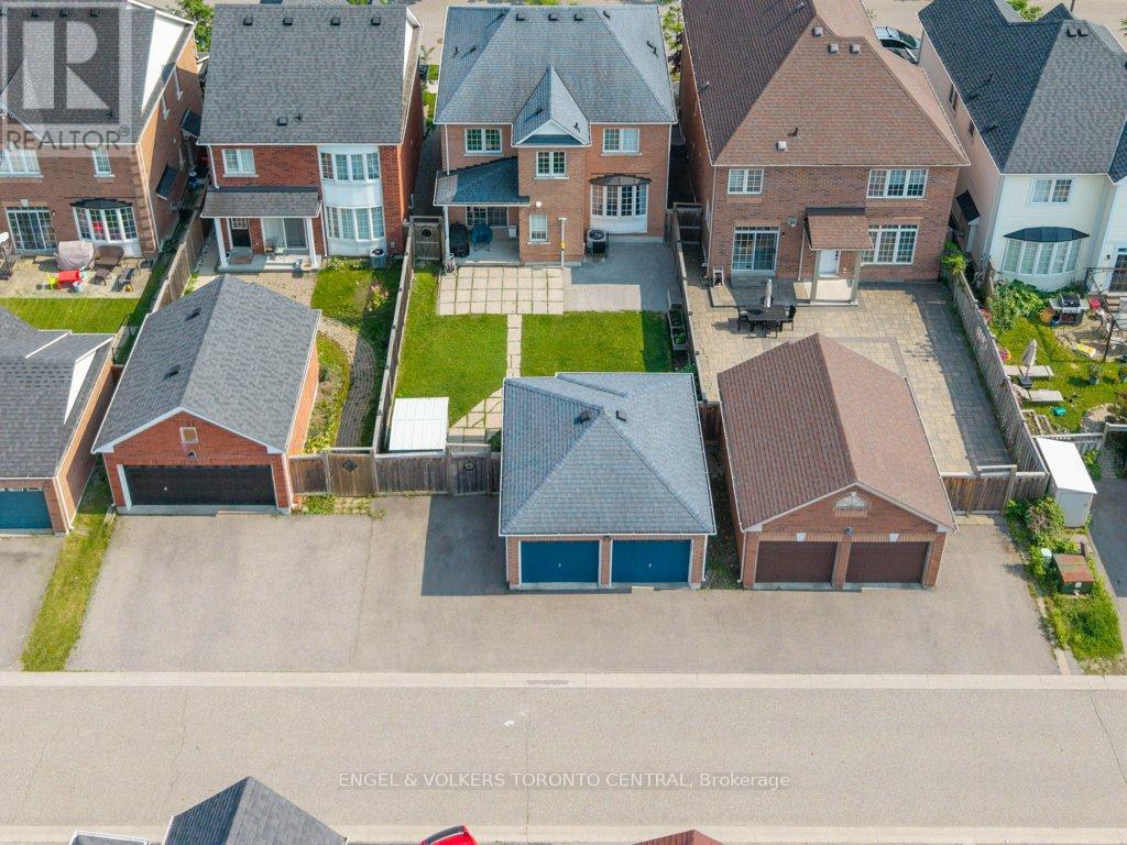 22 Donald Sim Avenue, Markham, Ontario  L6B 1B6 - Photo 25 - N12217763