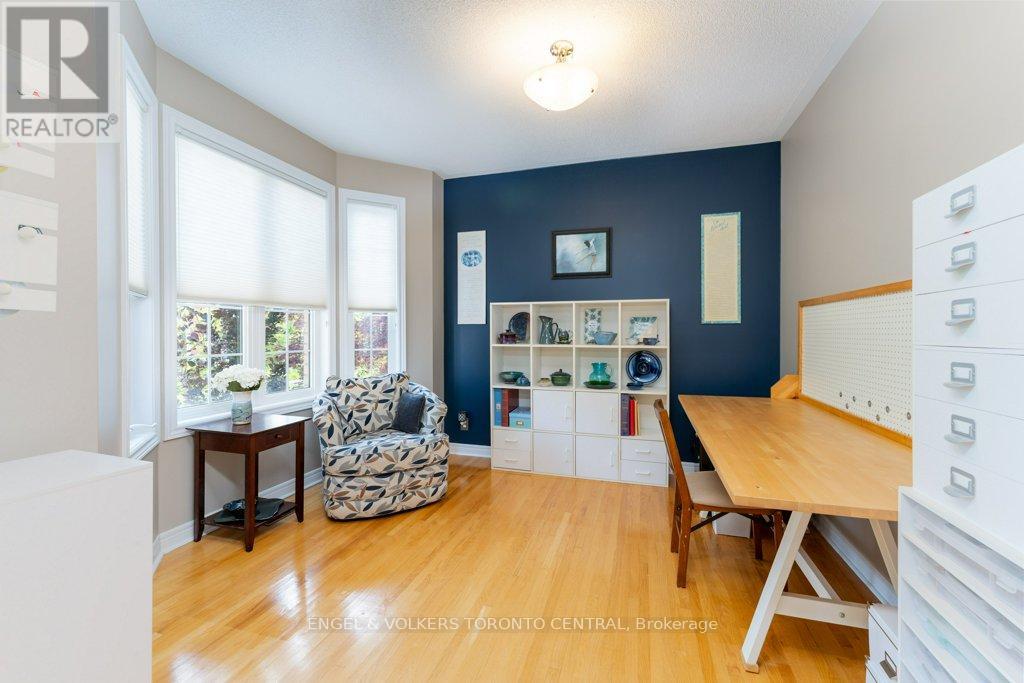 22 Donald Sim Avenue, Markham, Ontario  L6B 1B6 - Photo 4 - N12217763