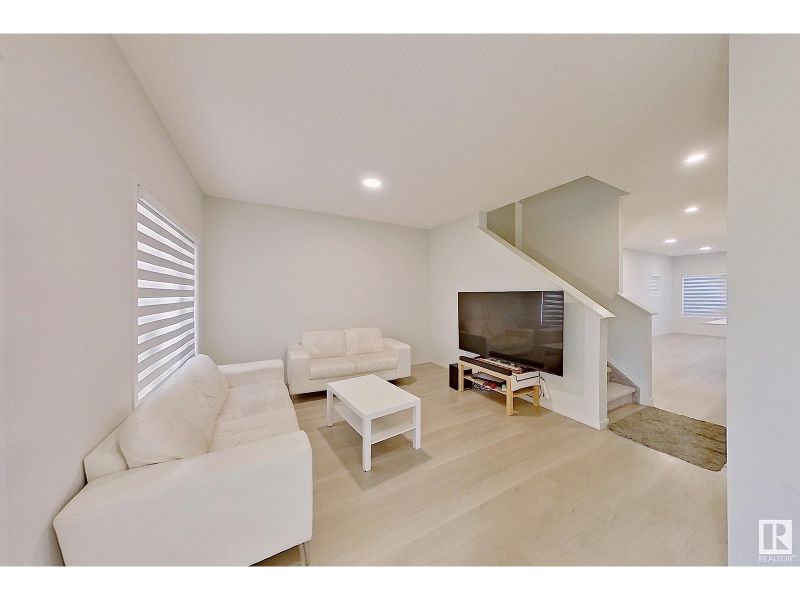 Property at 7137 46A ST image 5