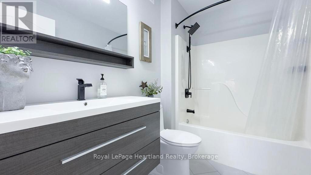 77376 Forest Ridge Road, Bluewater, Ontario  N0M 1G0 - Photo 23 - X12008728