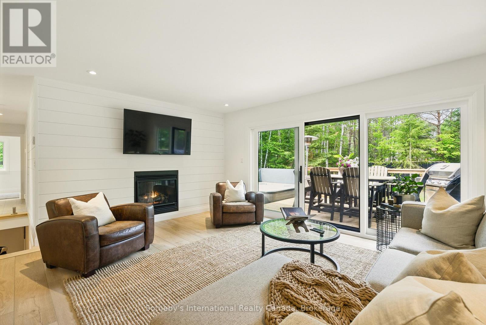 348 Fowlers Road, Huntsville, Ontario  P1H 2N5 - Photo 9 - X12216565
