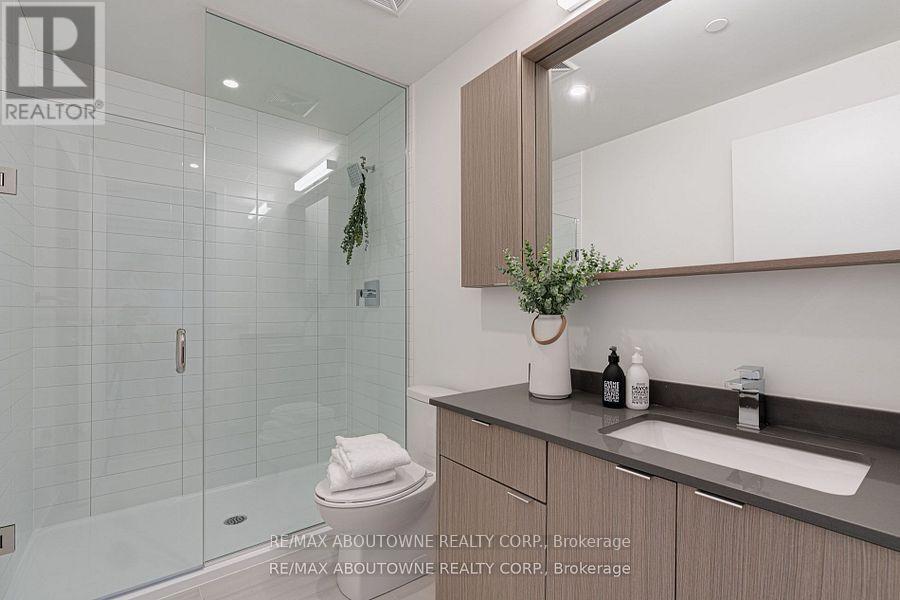 A1002 - 125 Bronte Road, Oakville, Ontario  L6L 3C1 - Photo 12 - W12217653