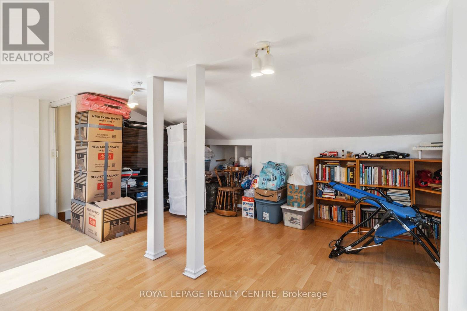 504 Galedowns Court, Mississauga (Mississauga Valleys), Ontario  L5A 3H9 - Photo 17 - W12217662