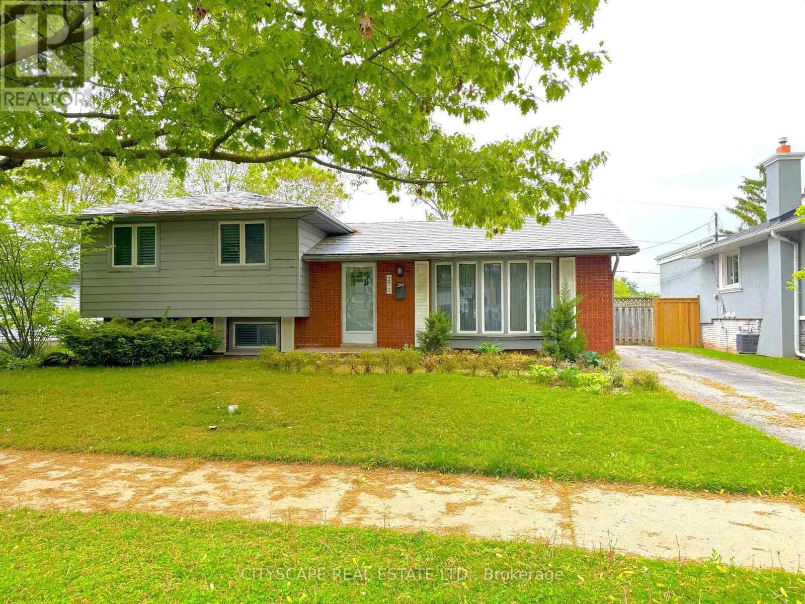 271 Cheltenham Road, Burlington (Appleby), Ontario  L7L 4H6 - Photo 2 - W12217675