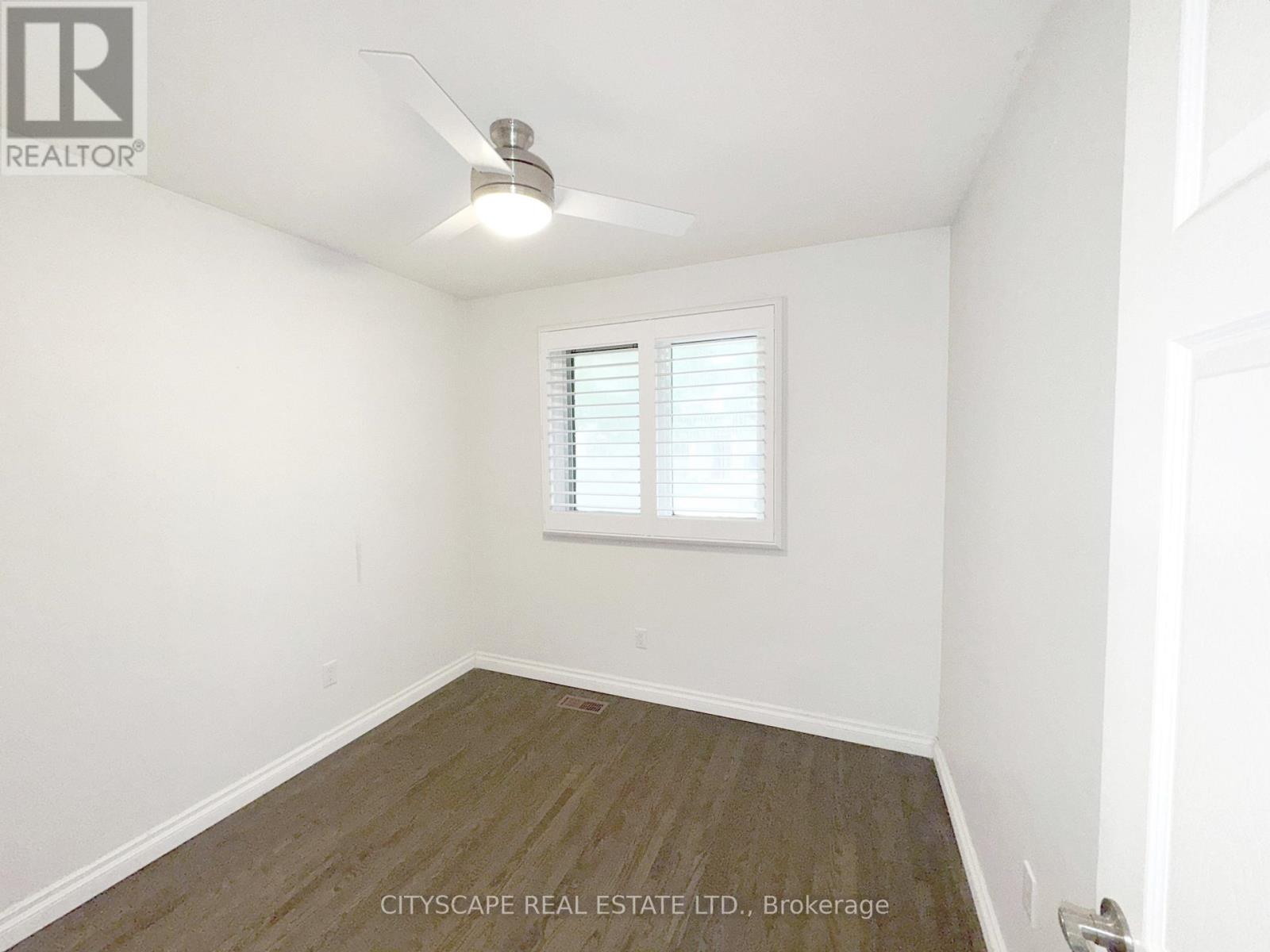 271 Cheltenham Road, Burlington (Appleby), Ontario  L7L 4H6 - Photo 22 - W12217675