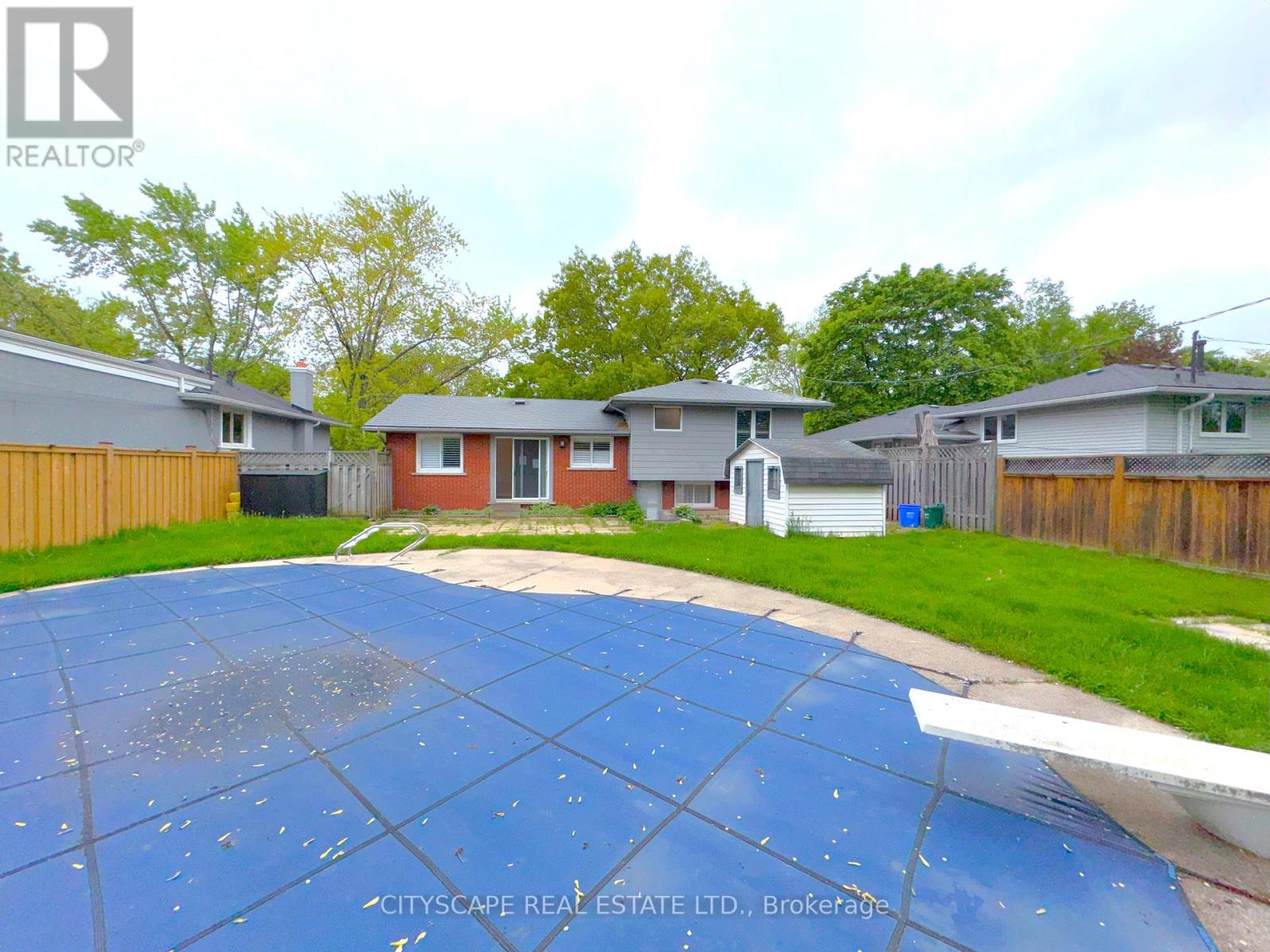 271 Cheltenham Road, Burlington (Appleby), Ontario  L7L 4H6 - Photo 37 - W12217675