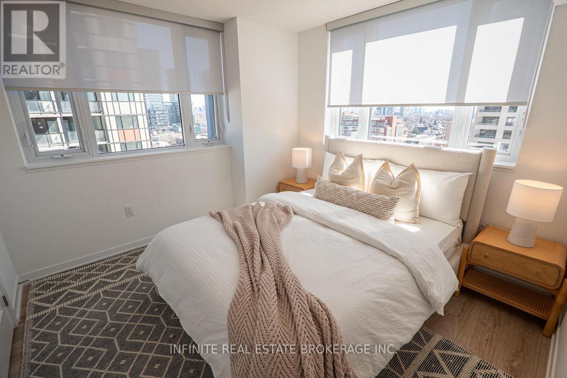 1711 - 980 Lansdowne Avenue, Toronto, Ontario  M6H 4K4 - Photo 4 - W12217681
