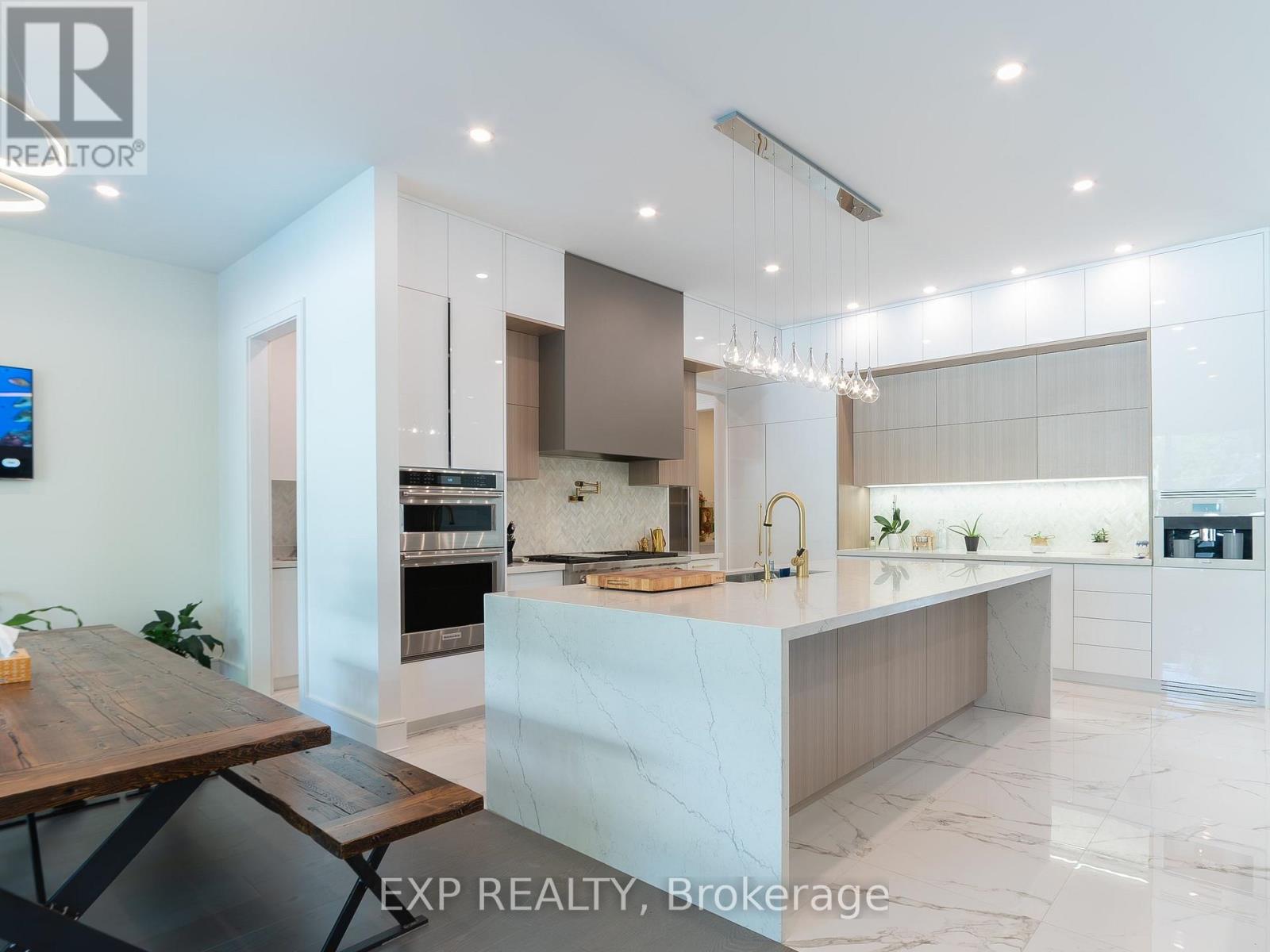 27 Prennan Avenue, Toronto (Islington-City Centre West), Ontario  M9B 4B7 - Photo 13 - W12217691