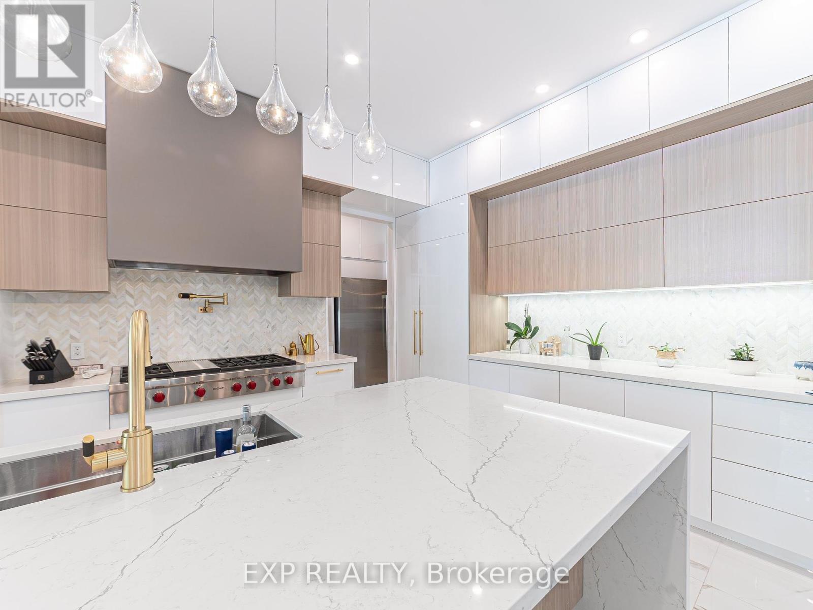 27 Prennan Avenue, Toronto (Islington-City Centre West), Ontario  M9B 4B7 - Photo 15 - W12217691