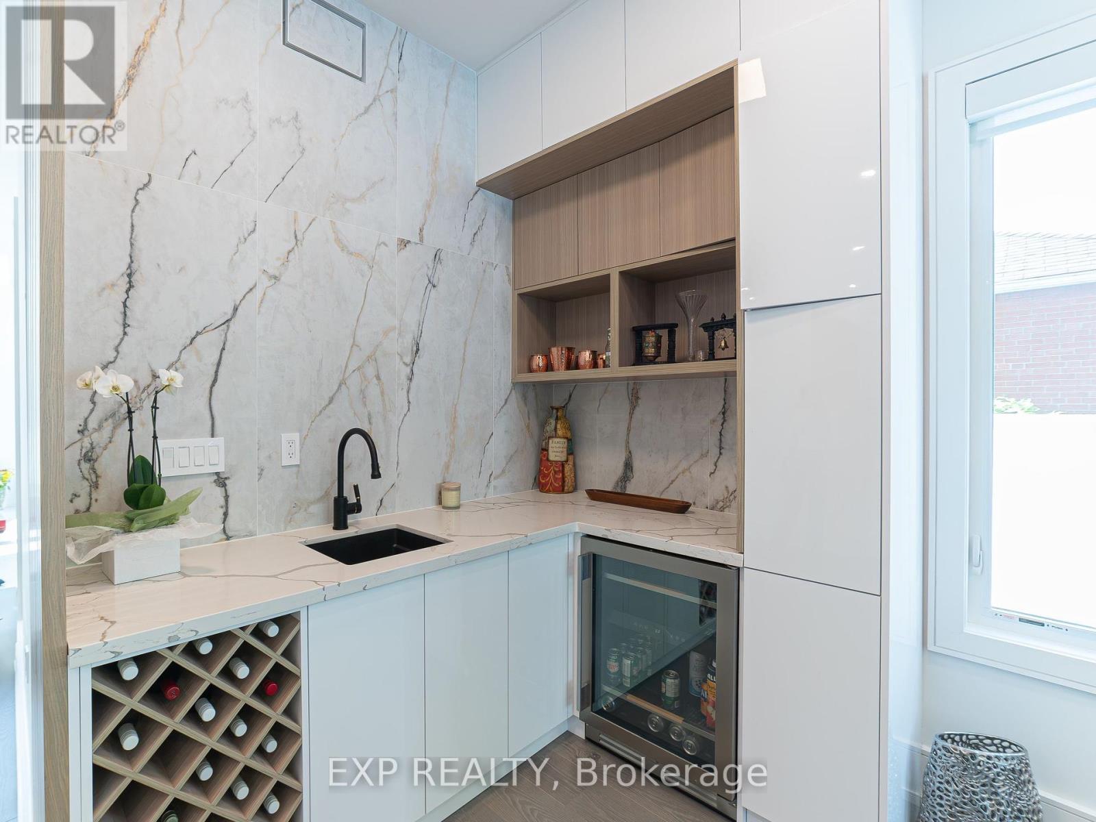 27 Prennan Avenue, Toronto (Islington-City Centre West), Ontario  M9B 4B7 - Photo 18 - W12217691