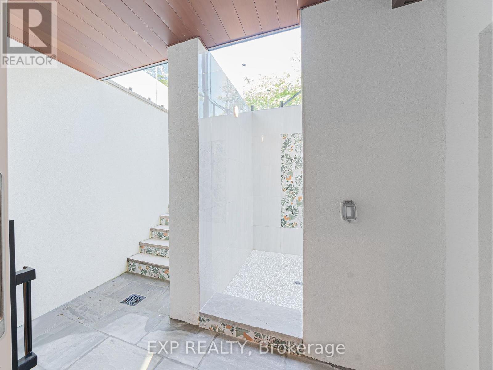 27 Prennan Avenue, Toronto (Islington-City Centre West), Ontario  M9B 4B7 - Photo 33 - W12217691