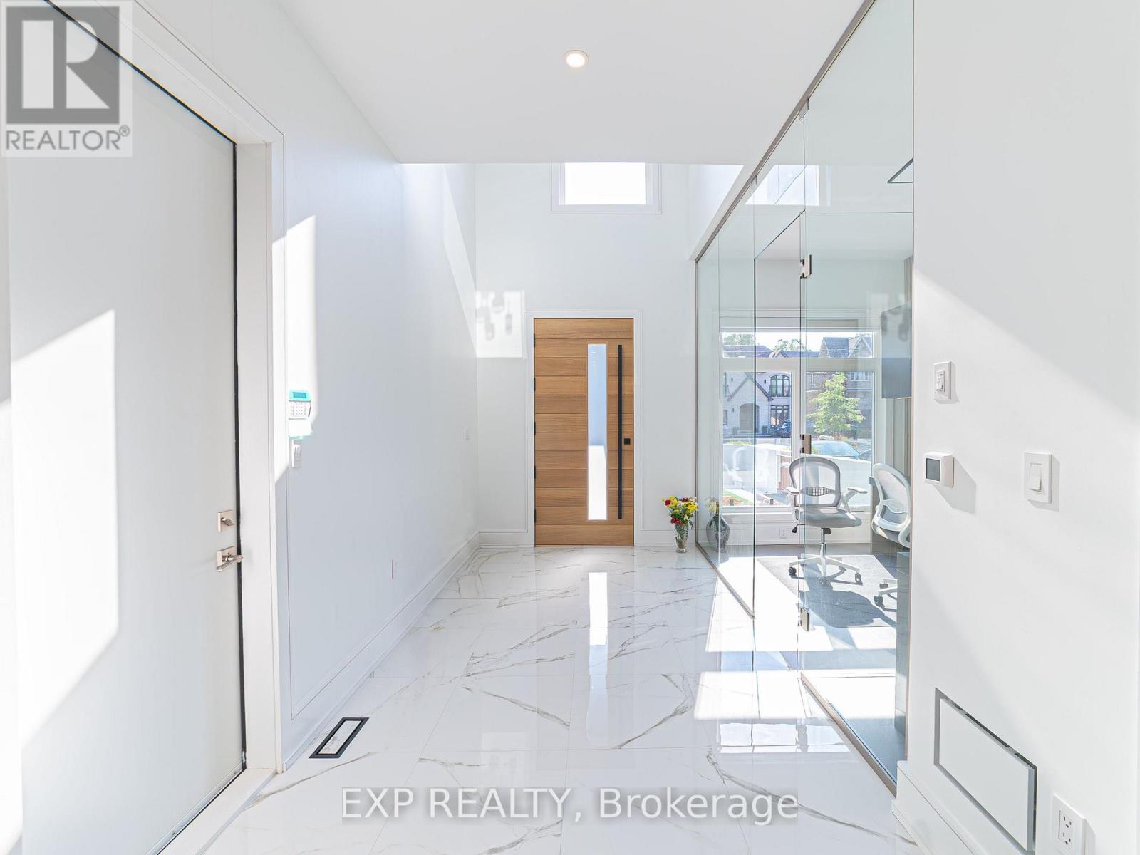 27 Prennan Avenue, Toronto (Islington-City Centre West), Ontario  M9B 4B7 - Photo 4 - W12217691