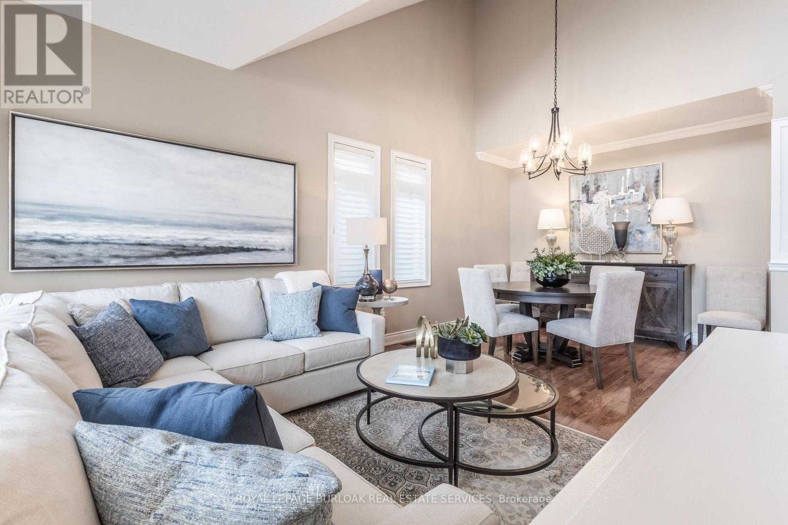 3329 Springflower Way, Oakville (Br Bronte), Ontario  L6L 6V1 - Photo 3 - W12217693