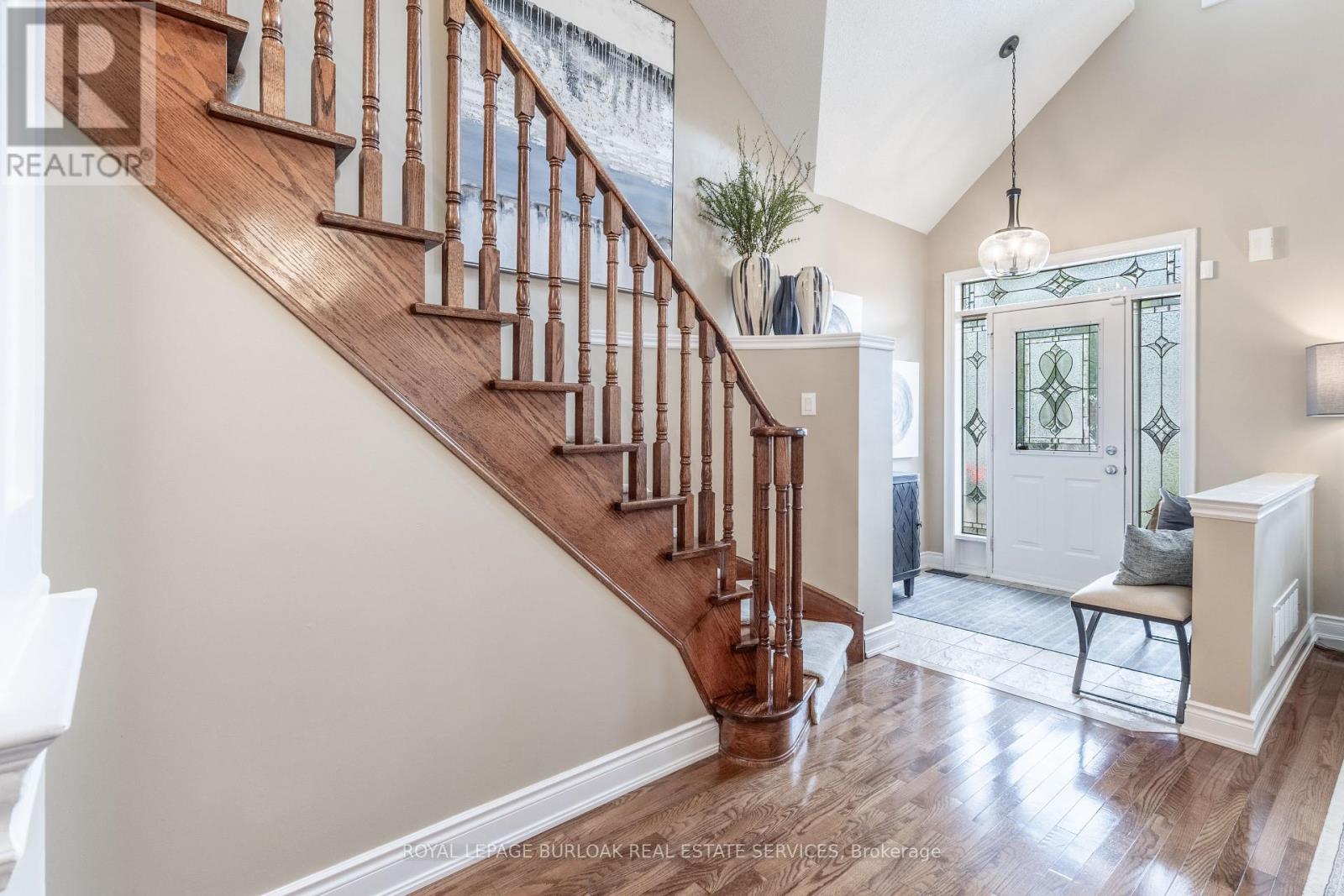 3329 Springflower Way, Oakville (Br Bronte), Ontario  L6L 6V1 - Photo 5 - W12217693