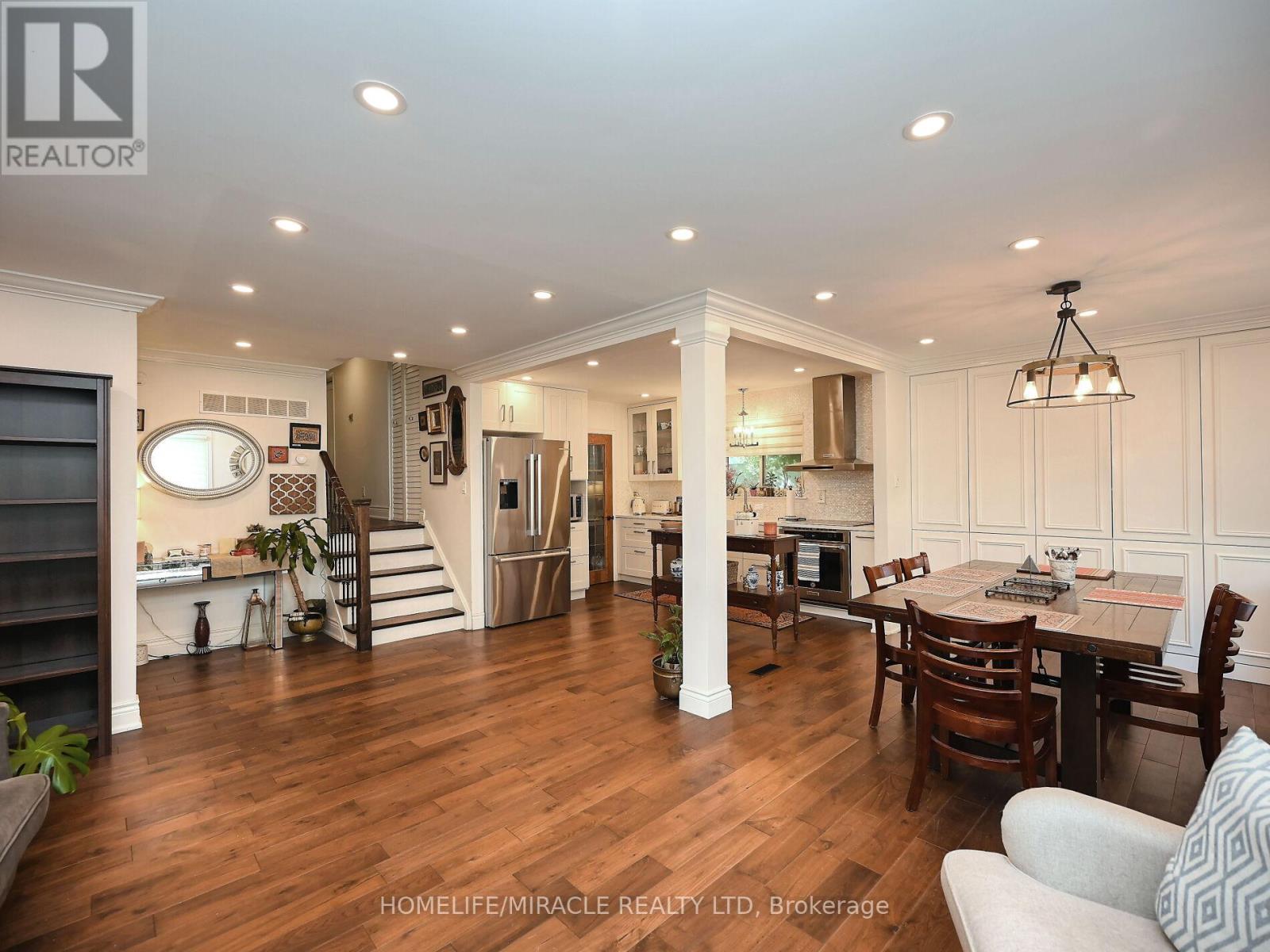 1360 Glen Rutley Circle, Mississauga (Applewood), Ontario  L4X 1Z6 - Photo 10 - W12217699