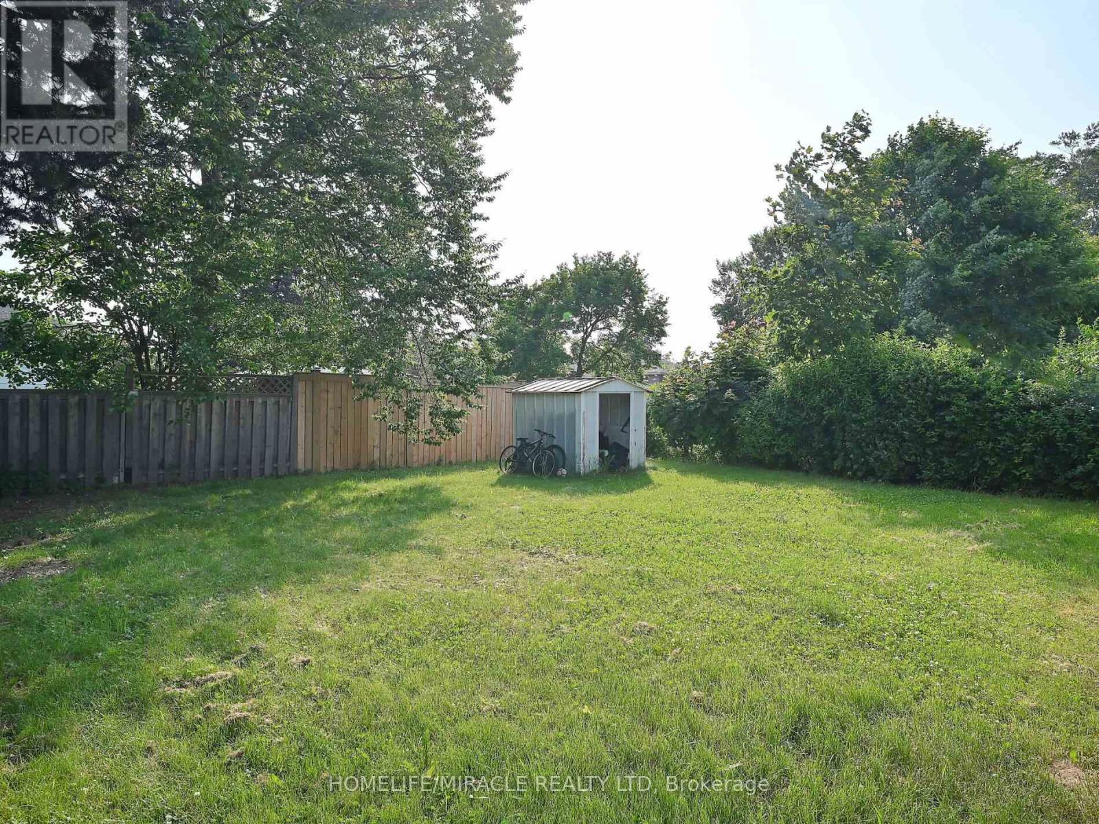 1360 Glen Rutley Circle, Mississauga (Applewood), Ontario  L4X 1Z6 - Photo 41 - W12217699