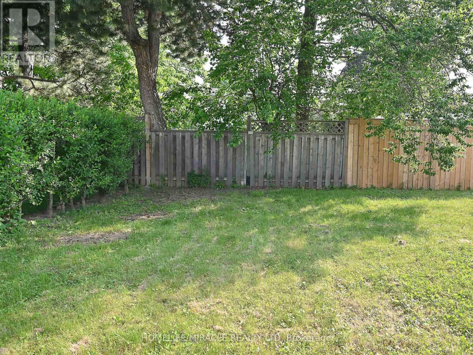 1360 Glen Rutley Circle, Mississauga (Applewood), Ontario  L4X 1Z6 - Photo 42 - W12217699