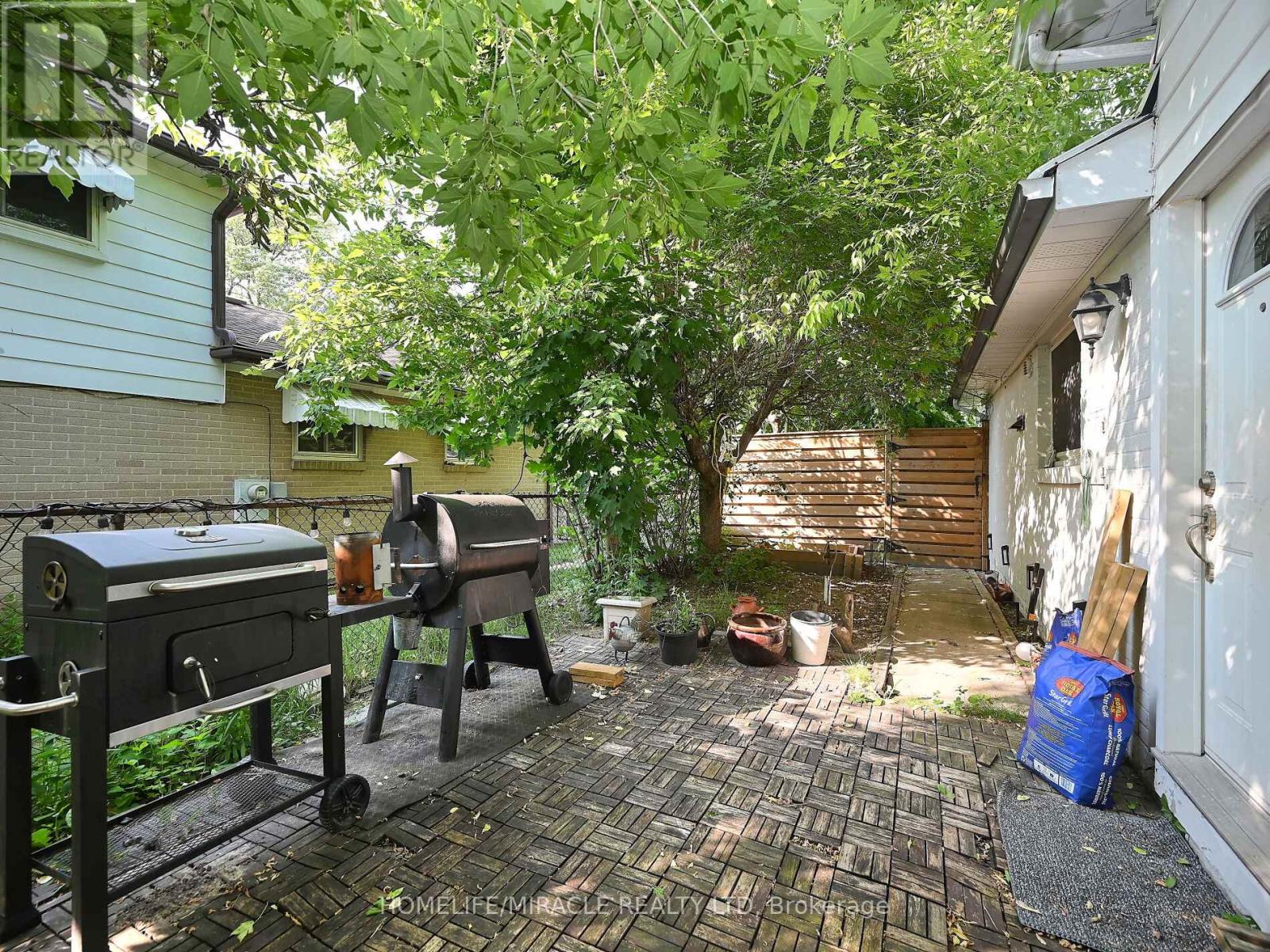 1360 Glen Rutley Circle, Mississauga (Applewood), Ontario  L4X 1Z6 - Photo 46 - W12217699