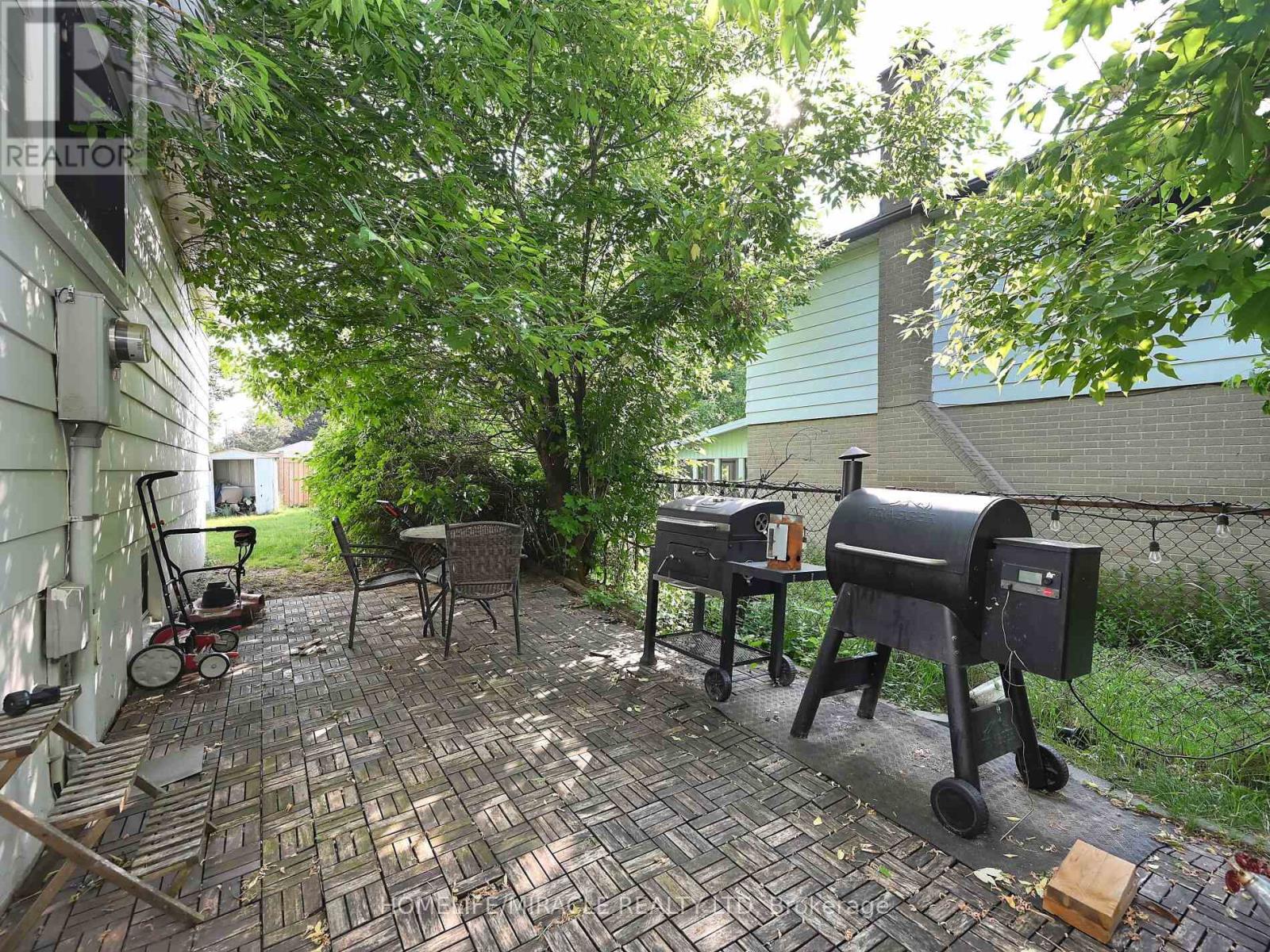 1360 Glen Rutley Circle, Mississauga (Applewood), Ontario  L4X 1Z6 - Photo 47 - W12217699