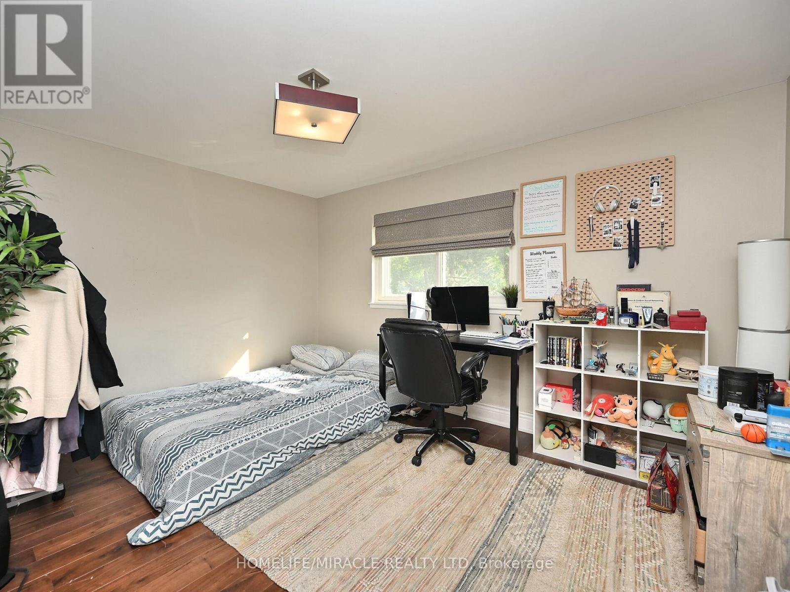 1360 Glen Rutley Circle, Mississauga (Applewood), Ontario  L4X 1Z6 - Photo 49 - W12217699