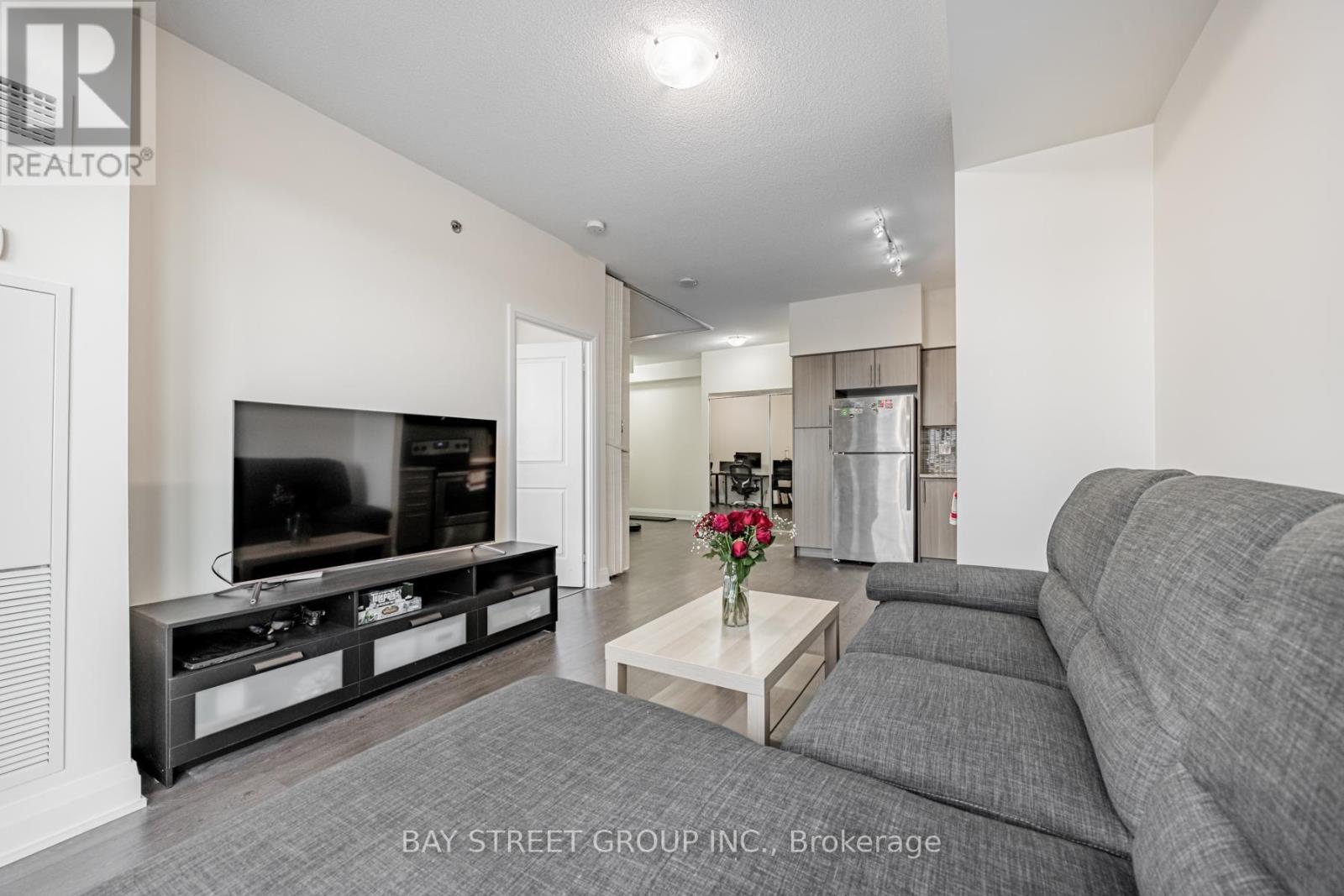 1201 - 55 Speers Road, Oakville (Qe Queen Elizabeth), Ontario  L6K 0H9 - Photo 11 - W12217701