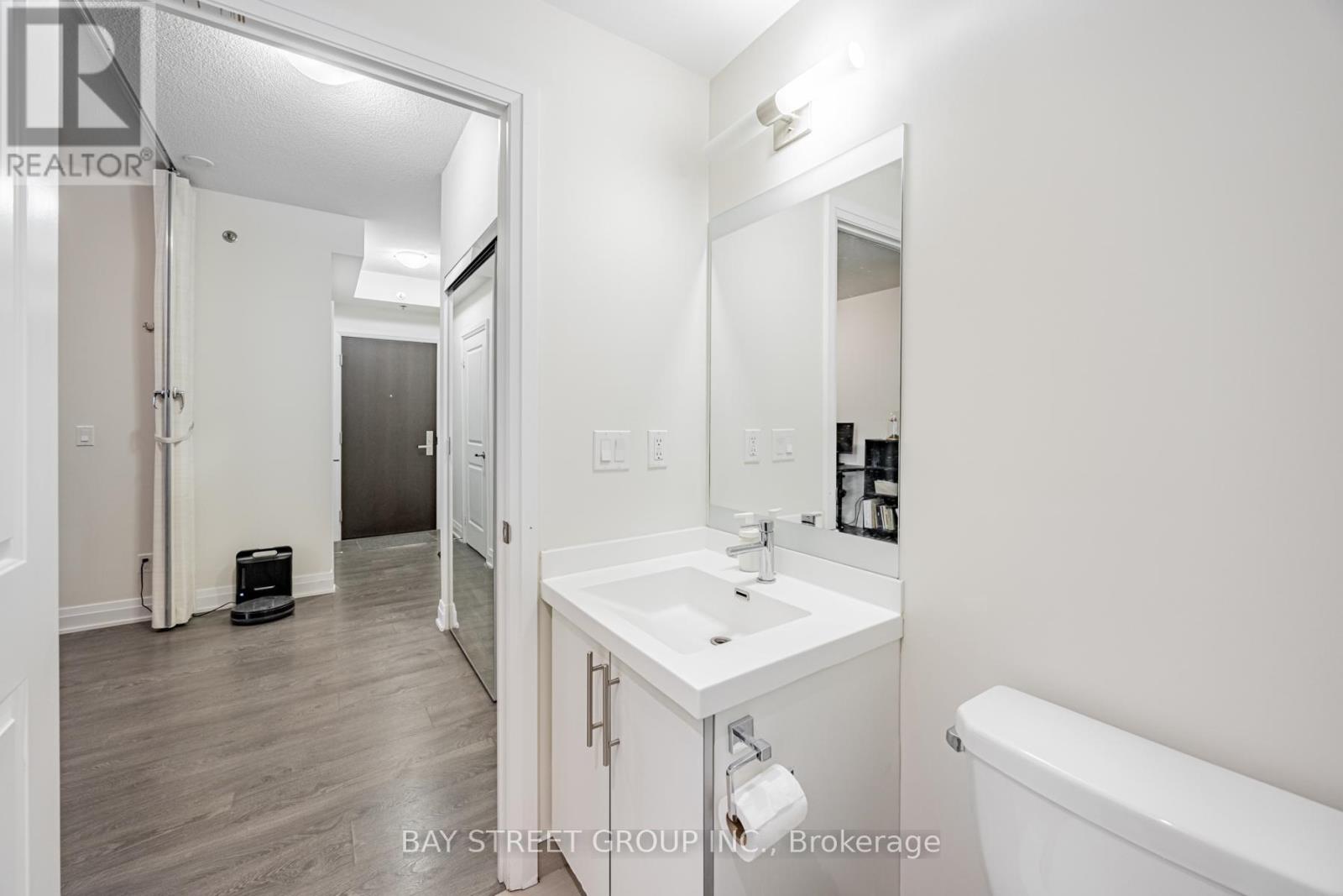 1201 - 55 Speers Road, Oakville (Qe Queen Elizabeth), Ontario  L6K 0H9 - Photo 21 - W12217701
