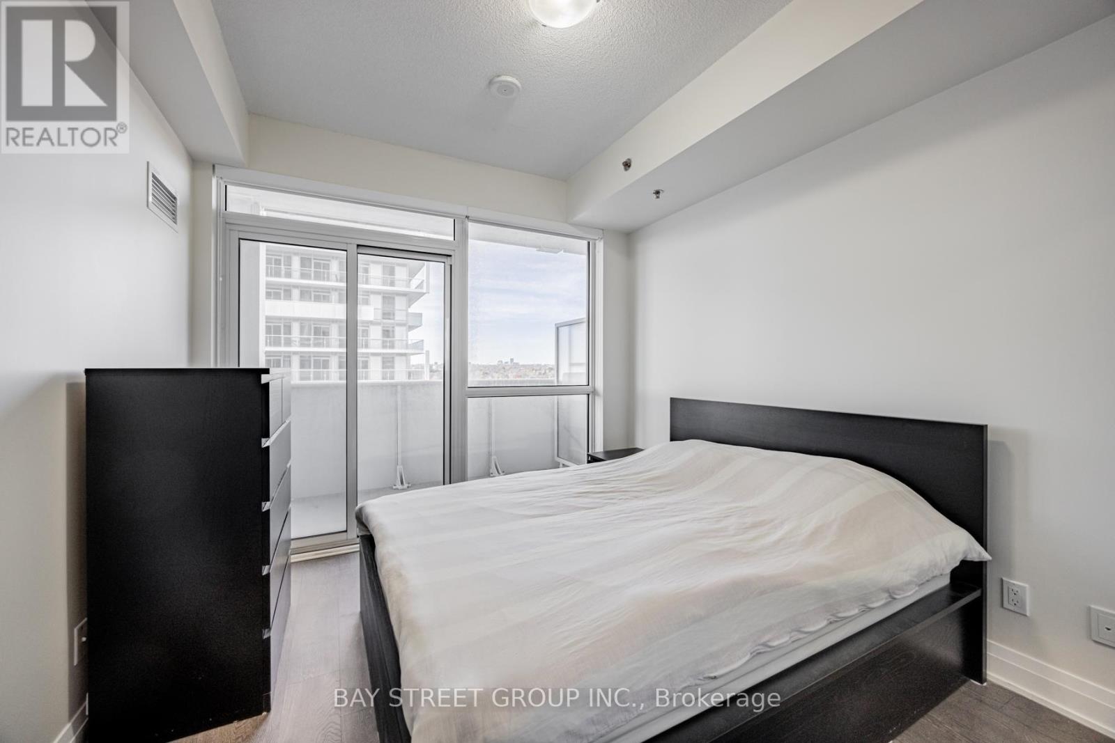 1201 - 55 Speers Road, Oakville (Qe Queen Elizabeth), Ontario  L6K 0H9 - Photo 23 - W12217701