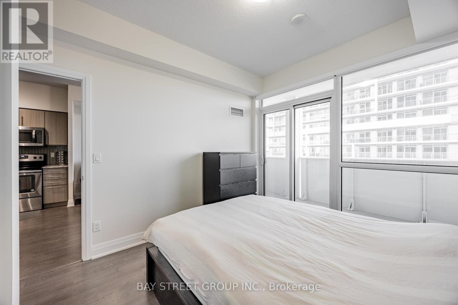 1201 - 55 Speers Road, Oakville (Qe Queen Elizabeth), Ontario  L6K 0H9 - Photo 24 - W12217701