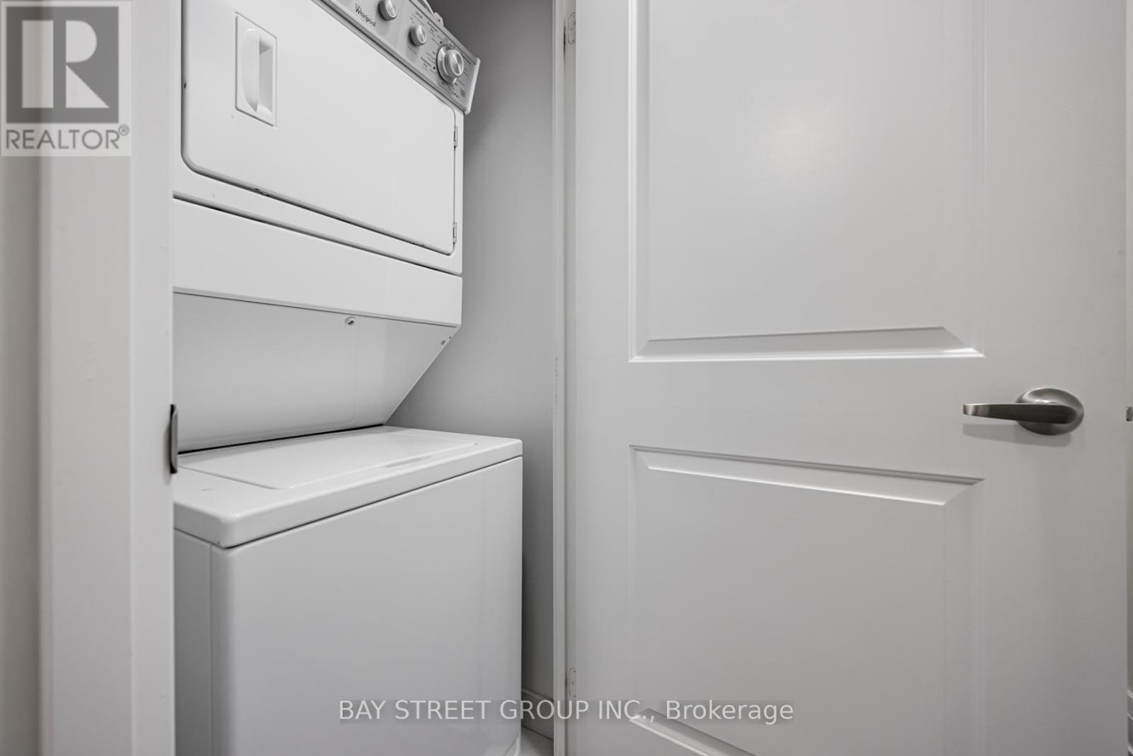 1201 - 55 Speers Road, Oakville (Qe Queen Elizabeth), Ontario  L6K 0H9 - Photo 26 - W12217701
