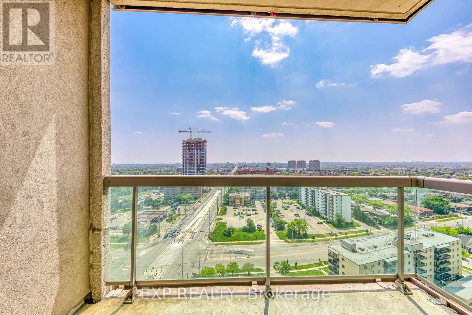 2303 - 3504 Hurontario Street, Mississauga, Ontario  L5B 0B9 - Photo 16 - W12217717