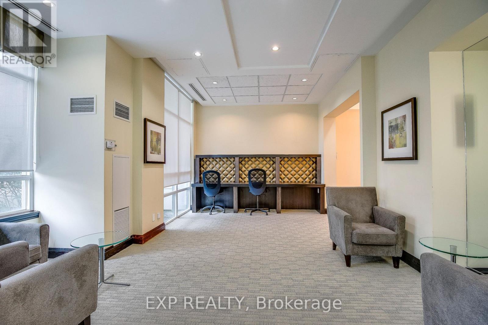 2303 - 3504 Hurontario Street, Mississauga, Ontario  L5B 0B9 - Photo 28 - W12217717