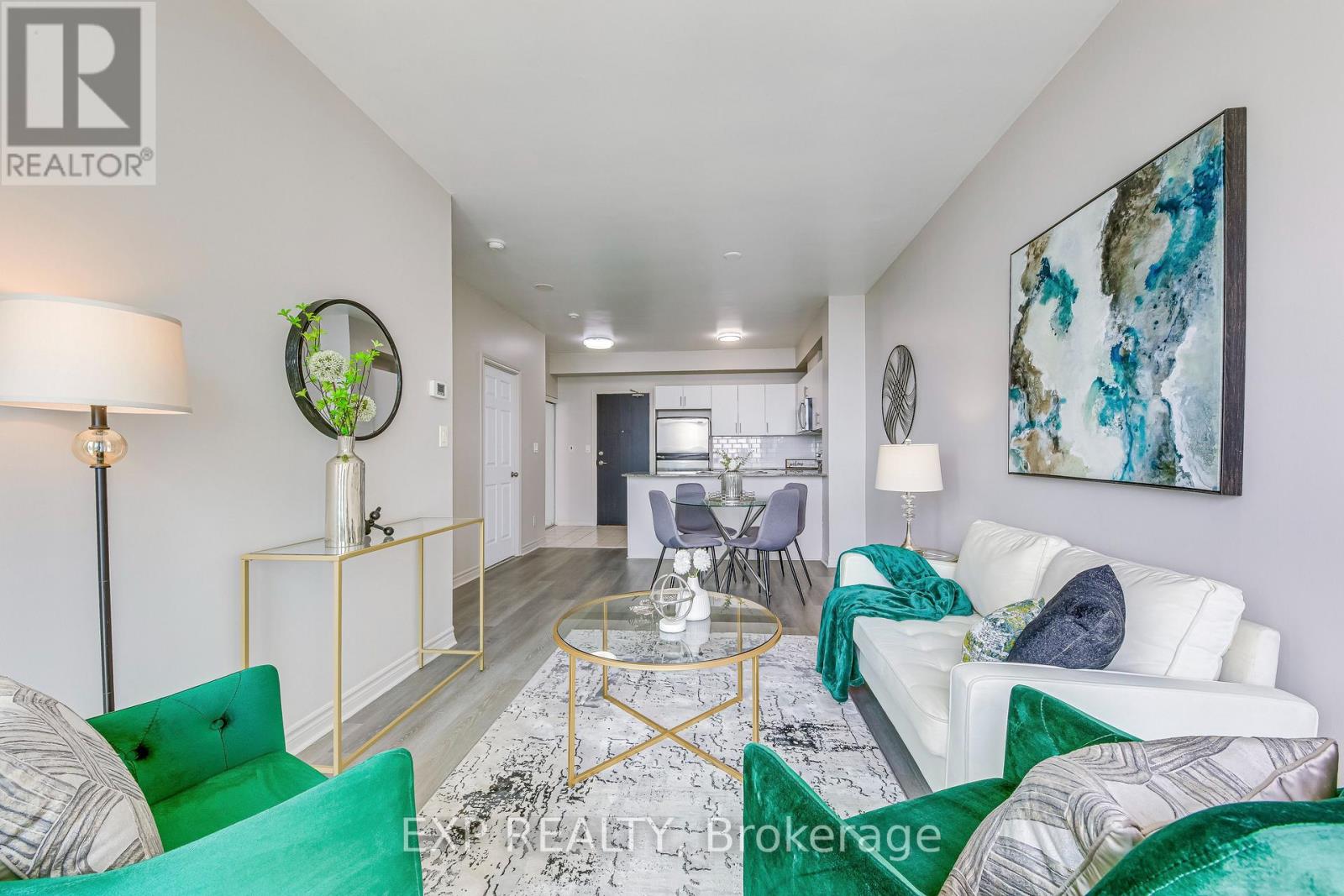 2303 - 3504 Hurontario Street, Mississauga, Ontario  L5B 0B9 - Photo 4 - W12217717