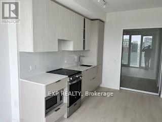 2802 - 3900 Confederation Parkway, Mississauga, Ontario  L5B 0K7 - Photo 11 - W12217719