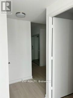 2802 - 3900 Confederation Parkway, Mississauga, Ontario  L5B 0K7 - Photo 8 - W12217719