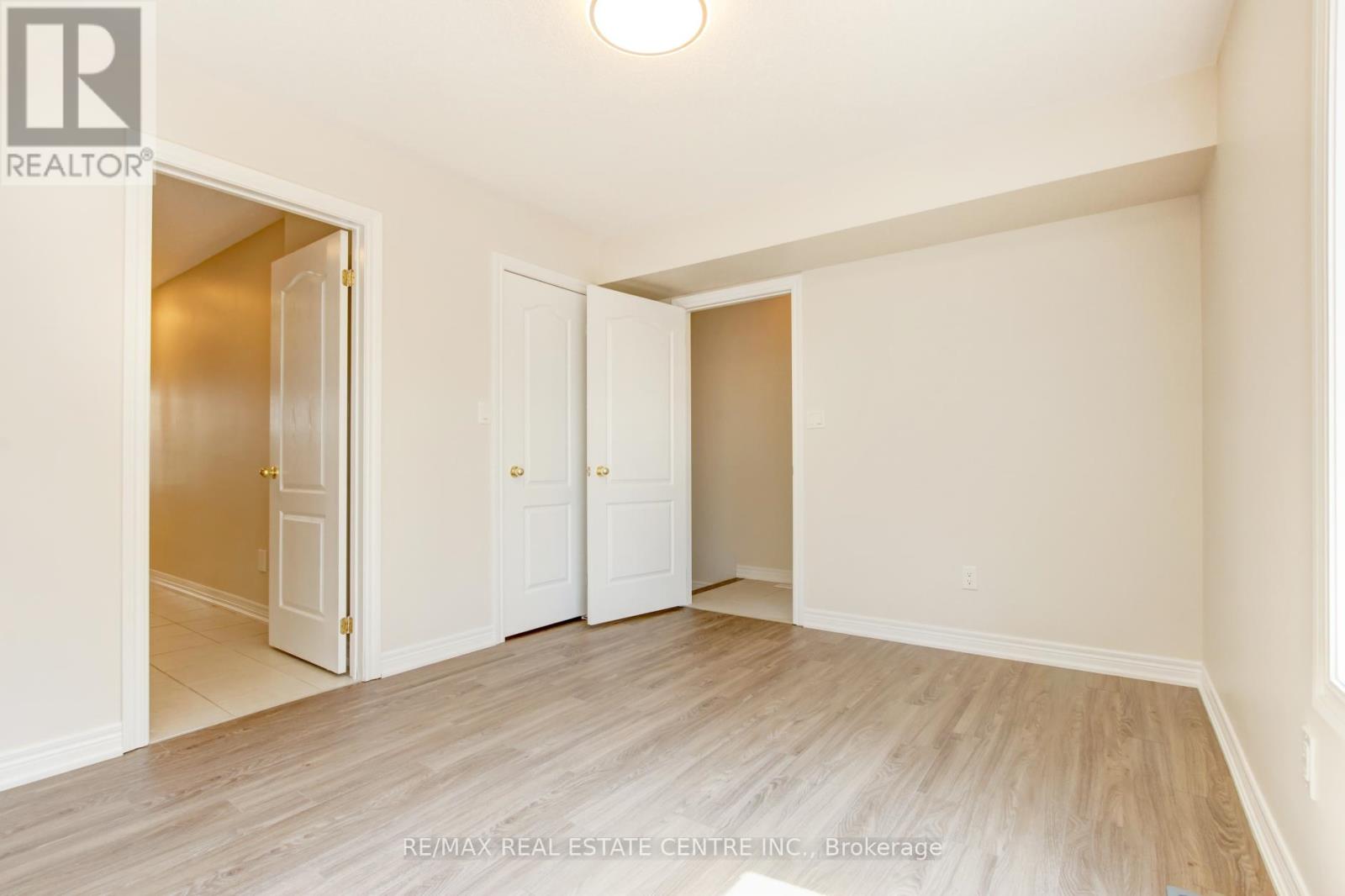 7 Rabbit Run Way, Brampton, Ontario  L6Z 0J2 - Photo 12 - W12217727
