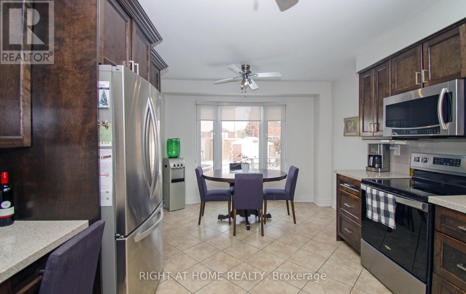 54 Ferguson Place, Brampton (Fletcher's West), Ontario  L6Y 2S9 - Photo 12 - W12217737