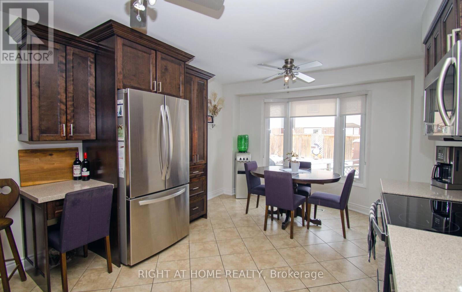 54 Ferguson Place, Brampton (Fletcher's West), Ontario  L6Y 2S9 - Photo 13 - W12217737