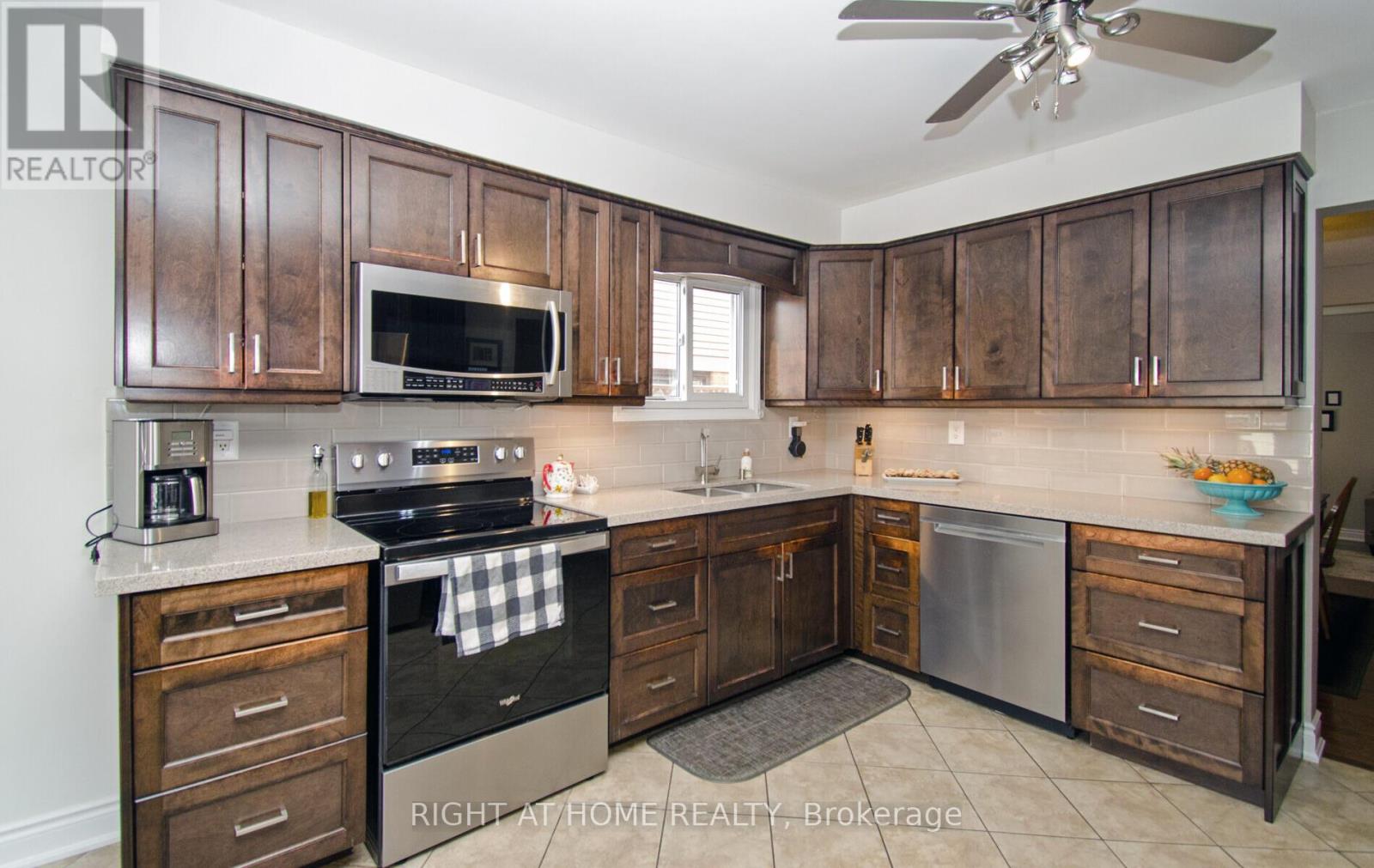 54 Ferguson Place, Brampton (Fletcher's West), Ontario  L6Y 2S9 - Photo 15 - W12217737