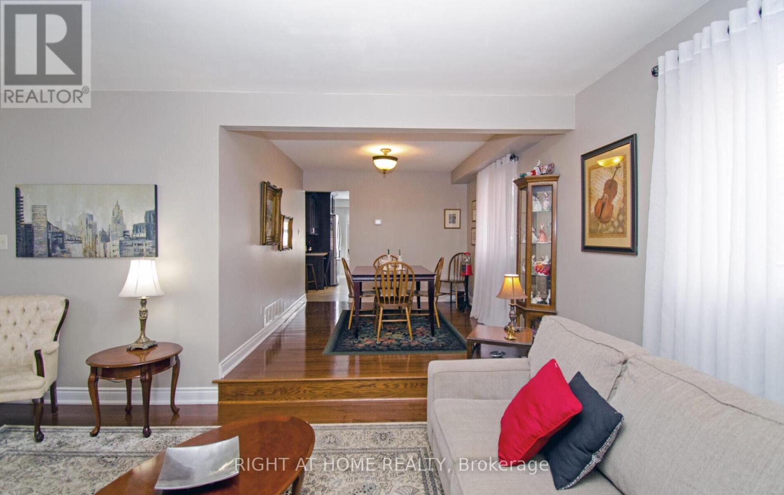 54 Ferguson Place, Brampton (Fletcher's West), Ontario  L6Y 2S9 - Photo 9 - W12217737