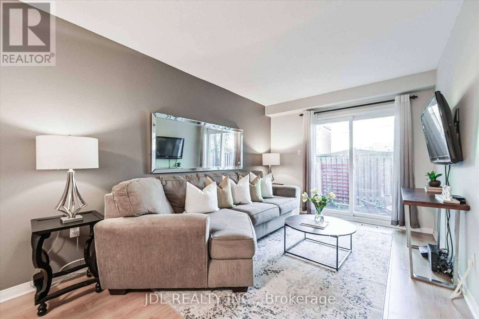 4 - 1500 Reeves Gate, Oakville, Ontario  L6M 3J4 - Photo 8 - W12217741