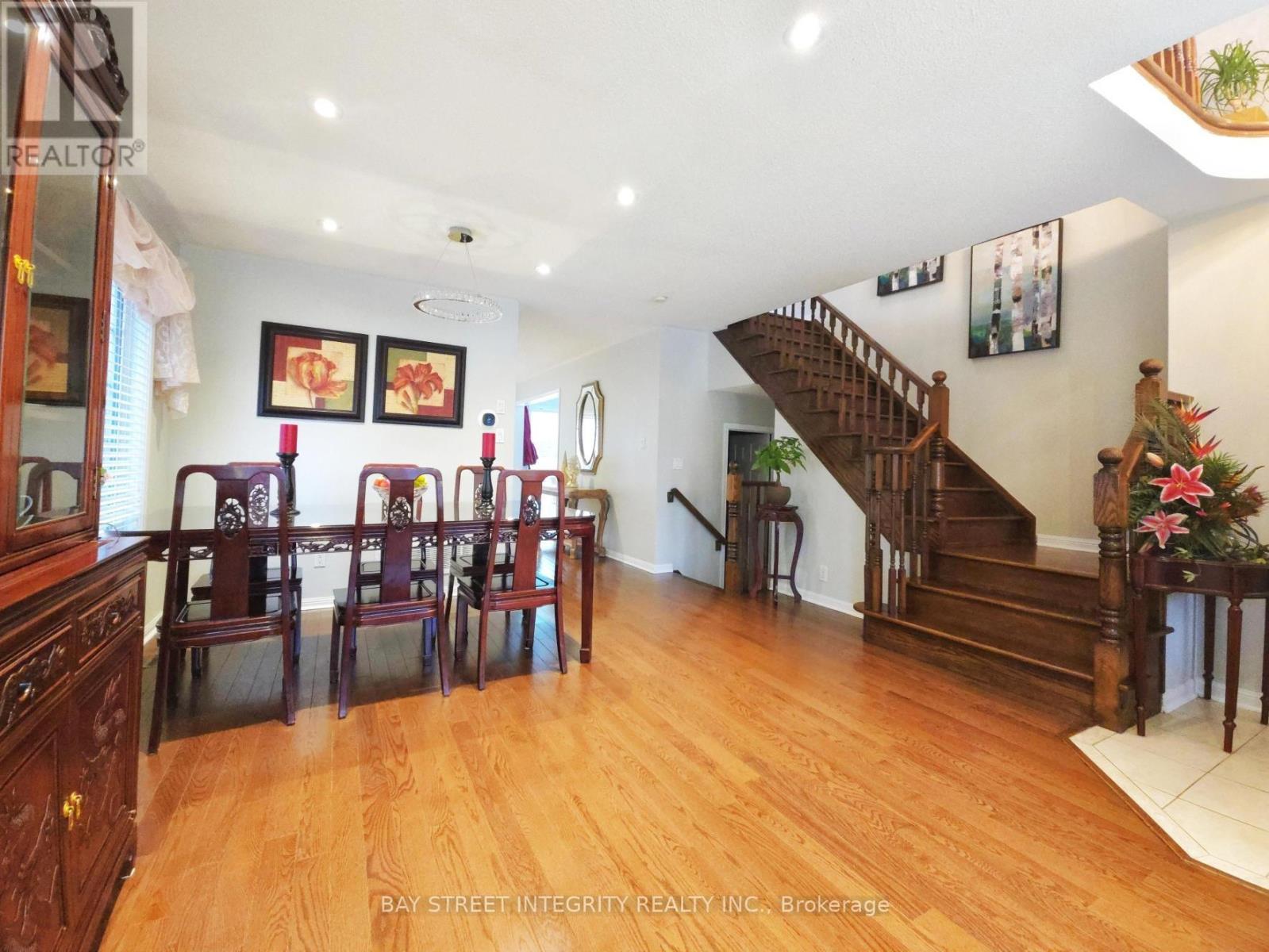 3956 Deepwood Heights, Mississauga (Churchill Meadows), Ontario  L5M 6L9 - Photo 8 - W12217748