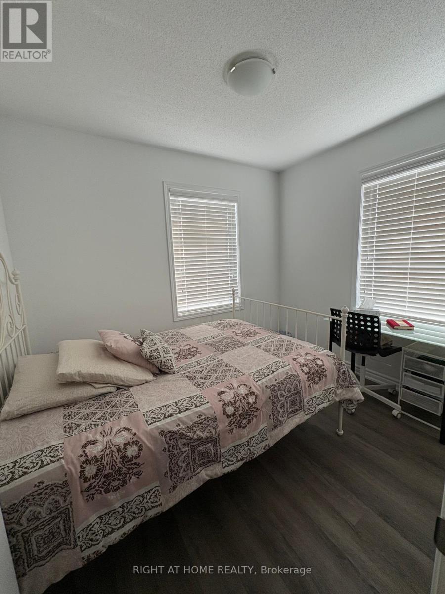 976 Hickory Crescent, Milton, Ontario  L9T 7E7 - Photo 17 - W12217760
