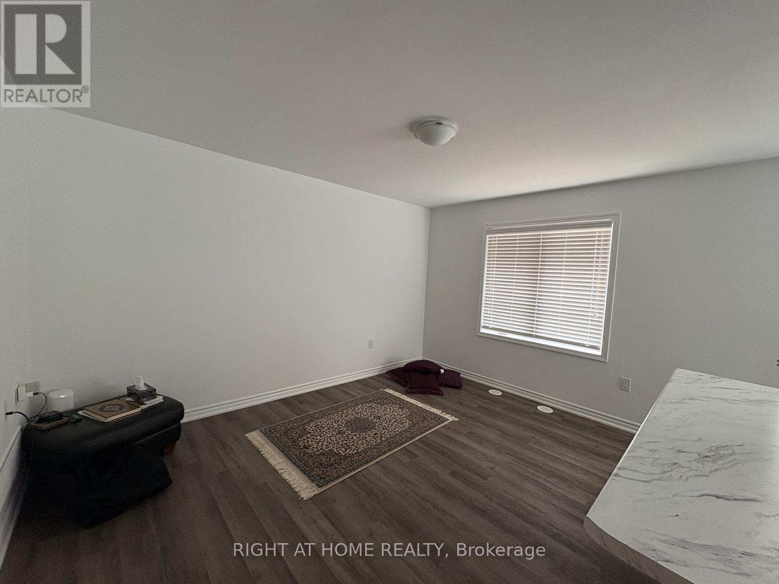976 Hickory Crescent, Milton, Ontario  L9T 7E7 - Photo 7 - W12217760