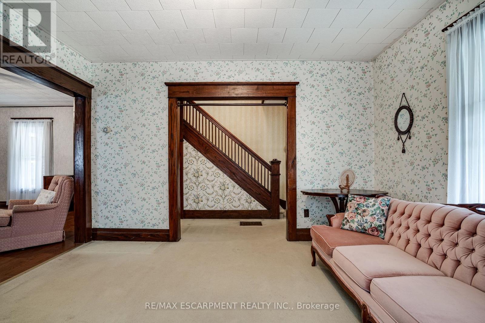 52 Ellis Street, Norfolk, Ontario  N0E 1M0 - Photo 10 - X12217702