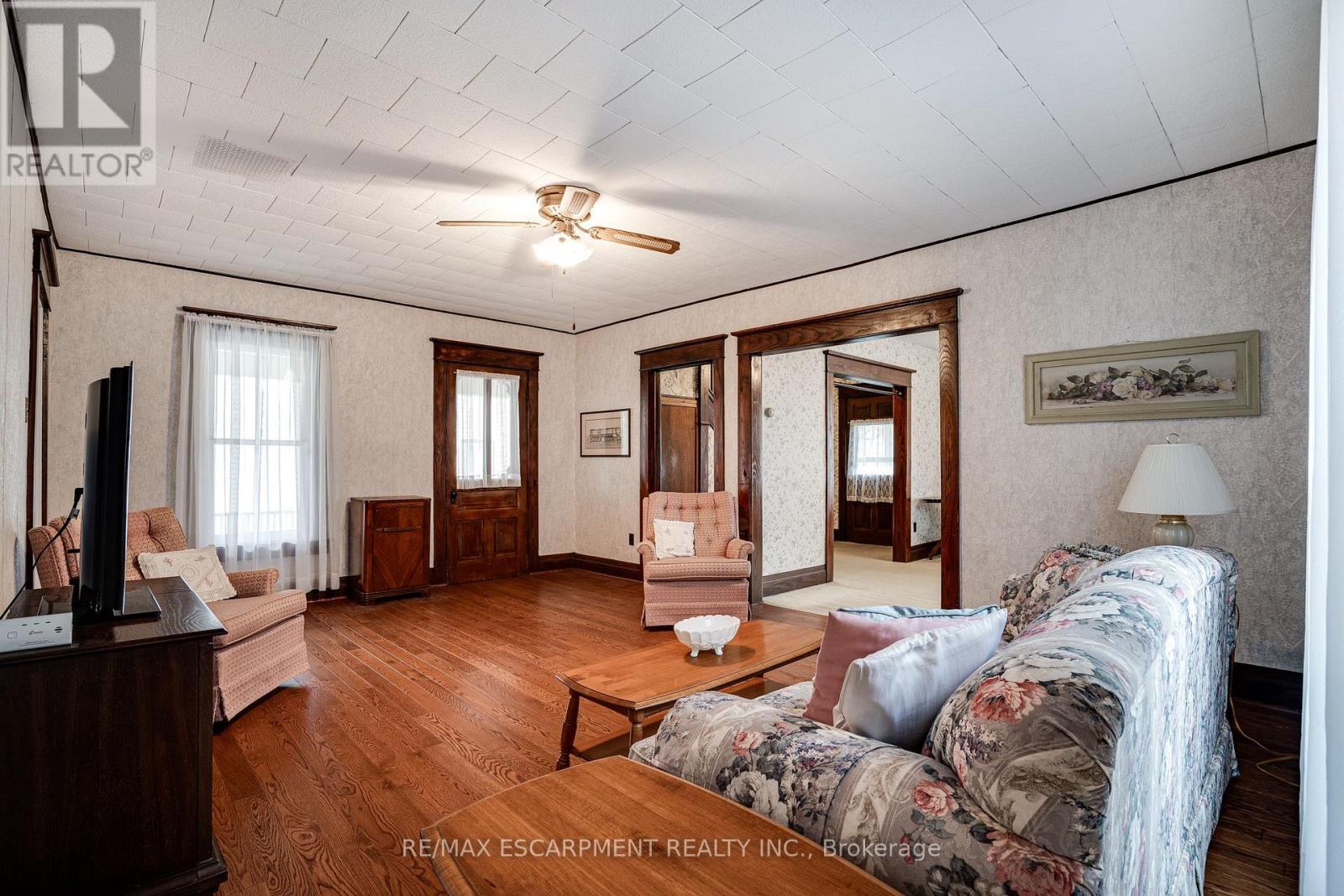52 Ellis Street, Norfolk, Ontario  N0E 1M0 - Photo 17 - X12217702